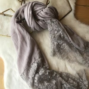 Grey fashion scarf